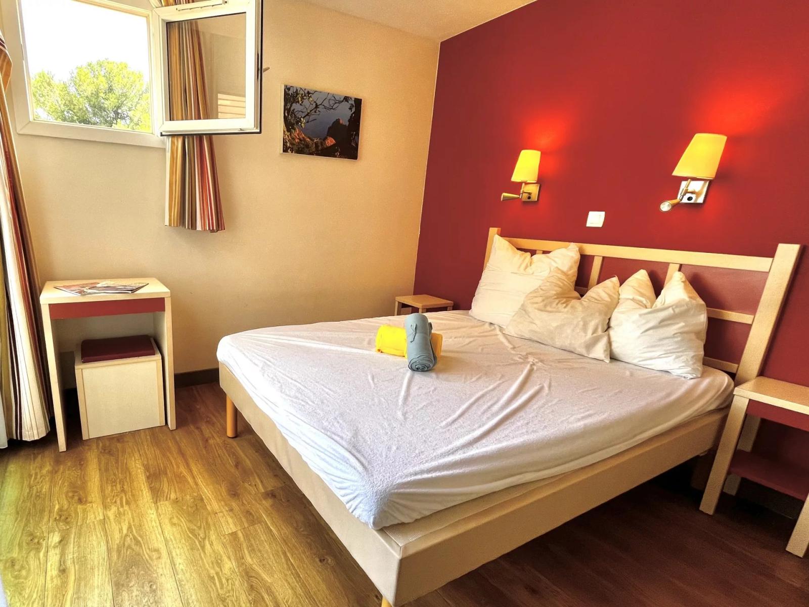 SOUS OFFRE SAINT RAPHAEL  Agay, T3 trame large, dernier étage, vue mer panoramique. Parking