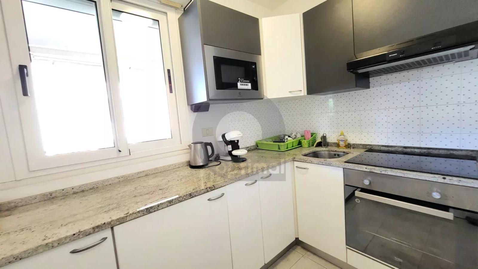 Roquebrune Cap Martin - Appartement deux pièces - terrasse - parking