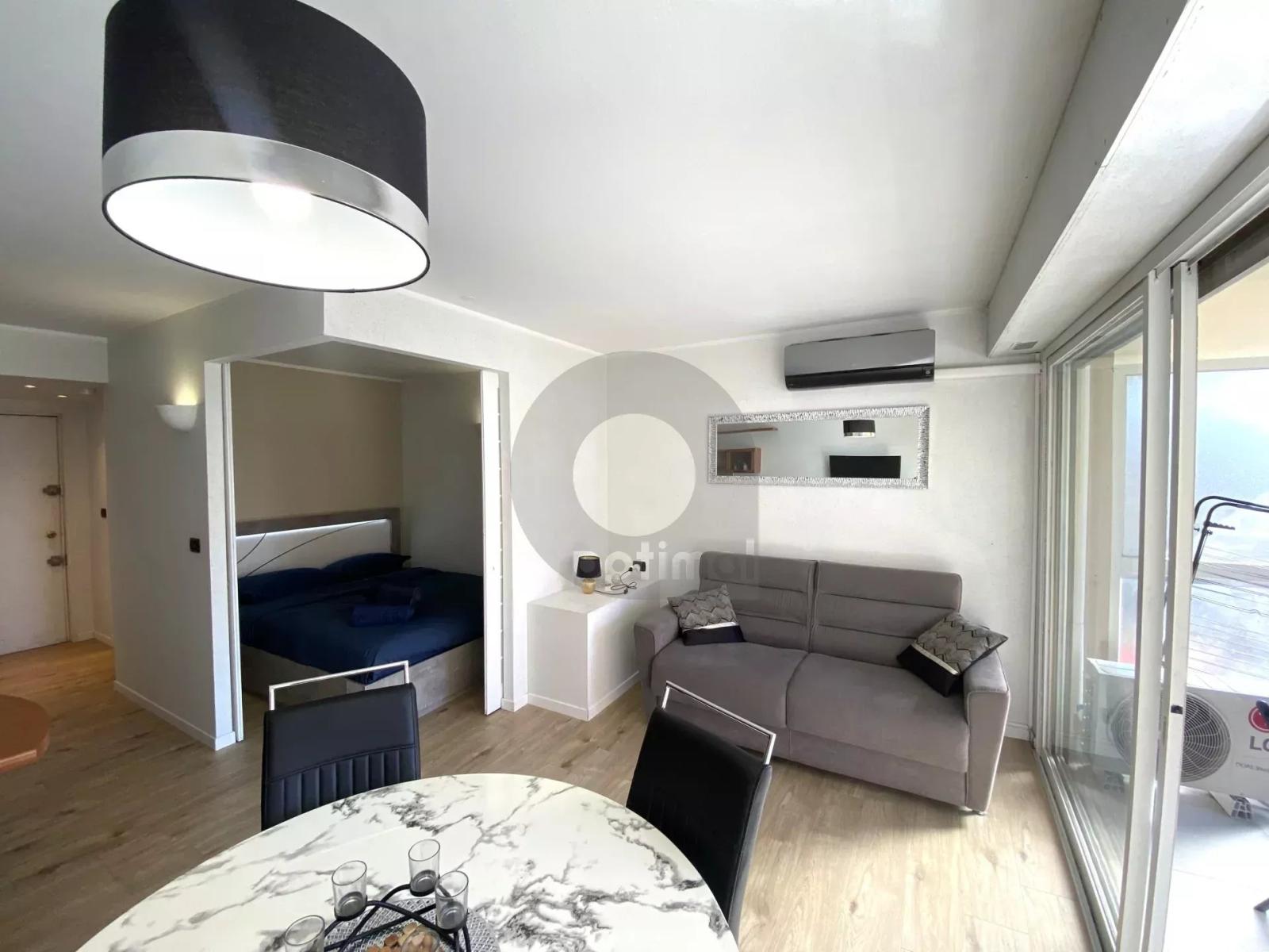 A VENDRE - ROQUEBRUNE CAP MARTIN - STUDIO AVEC COIN NUIT PROCHE PLAGE TERRASSE CAVE