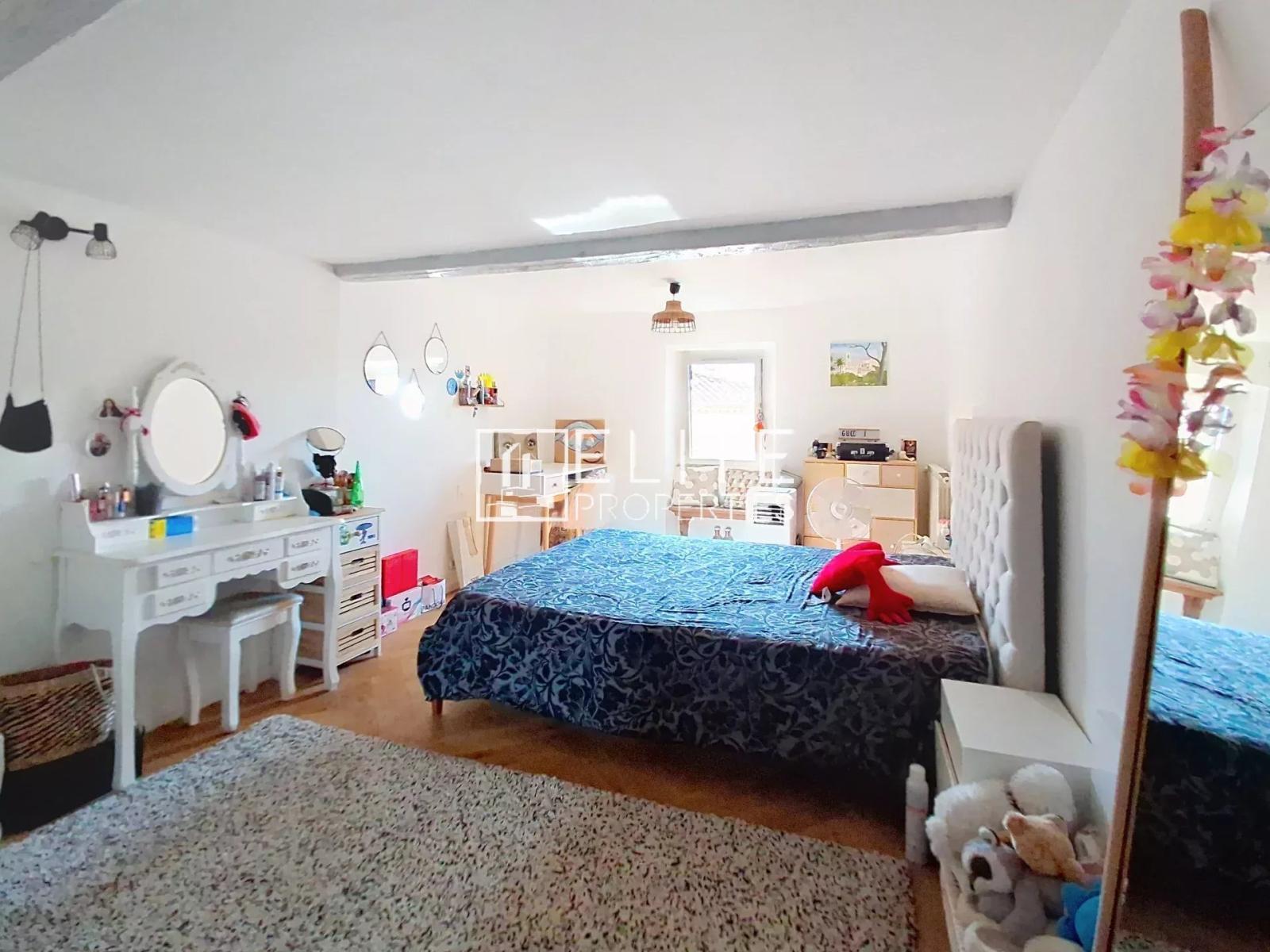 Magagnosc - Maison de village  rénovée -152 m²