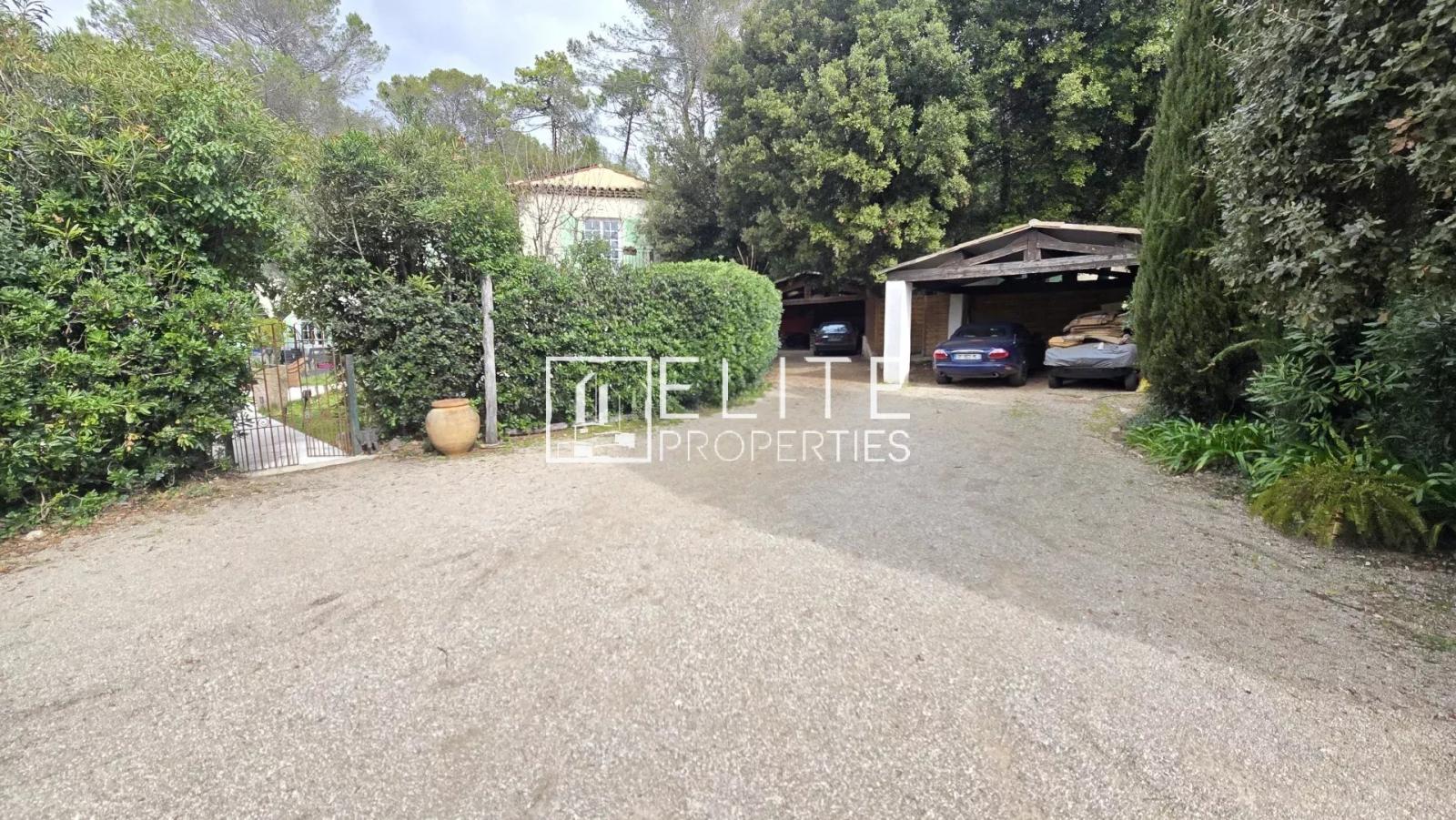 MAISON DE 260 m² – PISCINE CHAUFFÉE – ROQUEFORT-LES-PINS