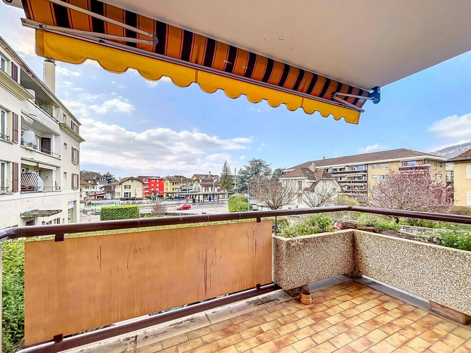 Appartement de 4,5 pièces avec balcon et vue dégagée