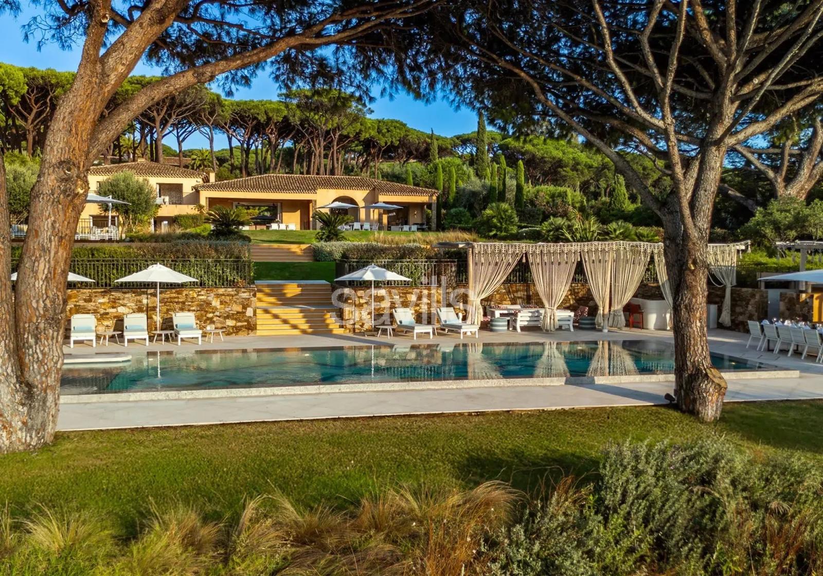 Luxe absolu face à la baie de Saint-Tropez