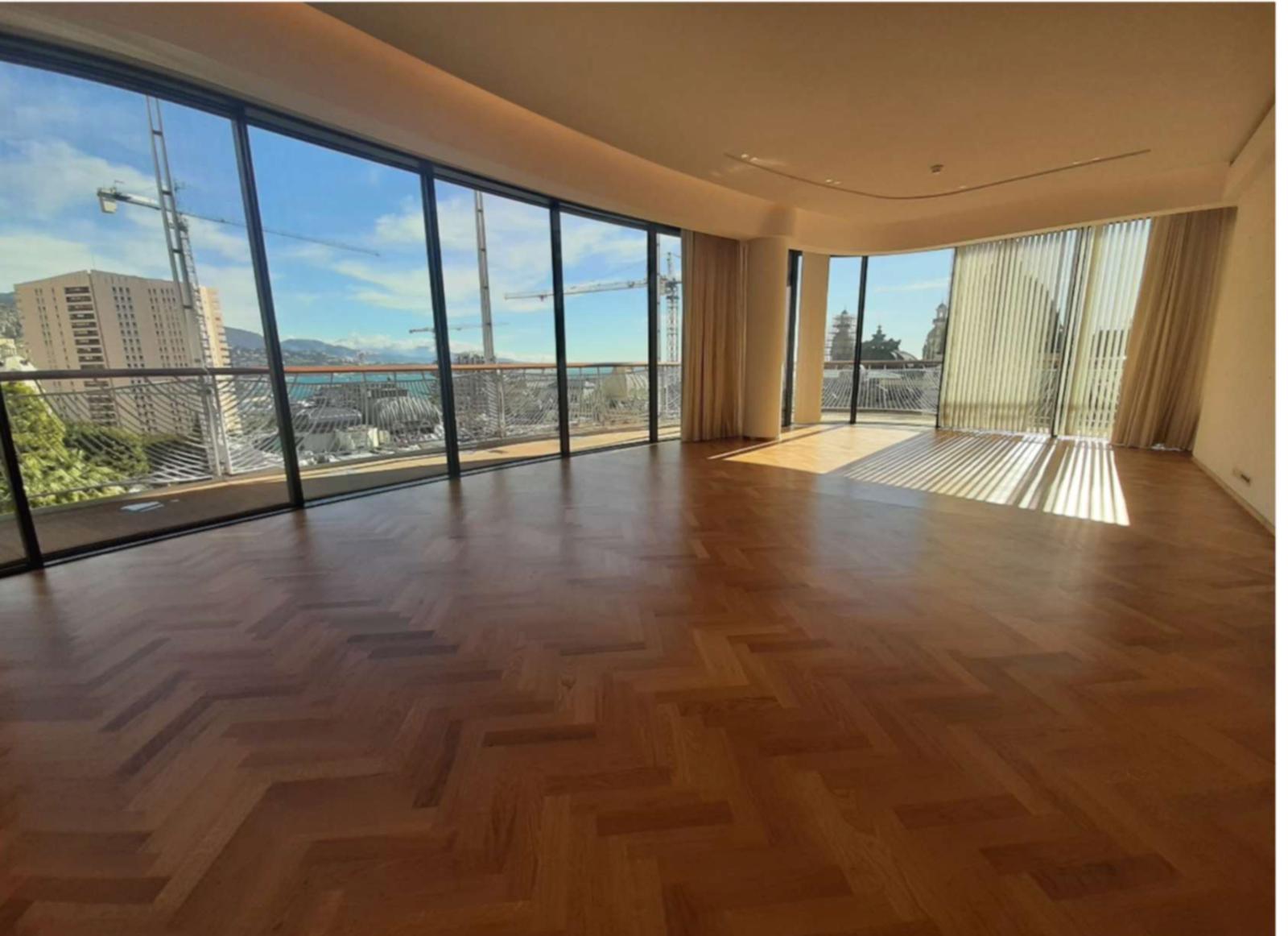 Duplex de 6 pièces dans la plus prestigieuse résidence de Monaco, le One Monte-Carlo