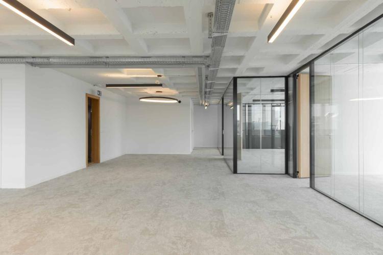 BUREAUX MODERNES IDÉALEMENT SITUÉS – ENTRE GARE CORNAVIN ET LAC