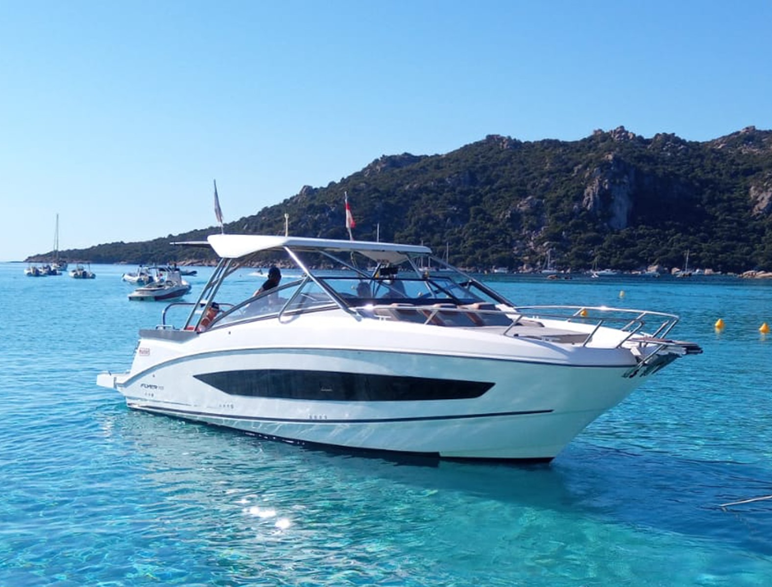 Beneteau Flyer 10-img1