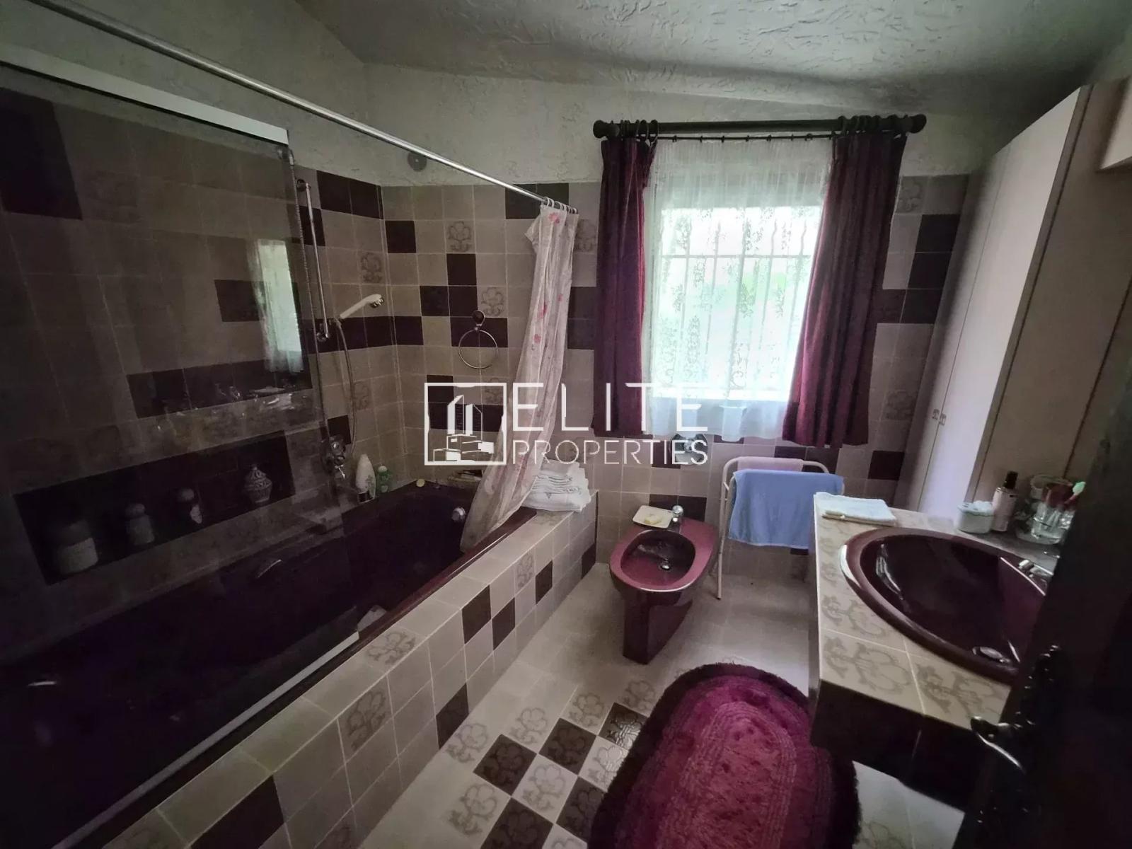 VILLA 221 m² – VUE PANORAMIQUE + PISCINE – SPERACEDES
