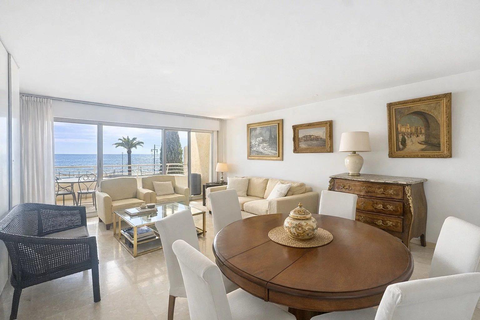 EXCLUSIVITÉ – CANNES PLAGES DU MIDI – 3 PIÈCES AVEC TERRASSE,  FRONT DE MER