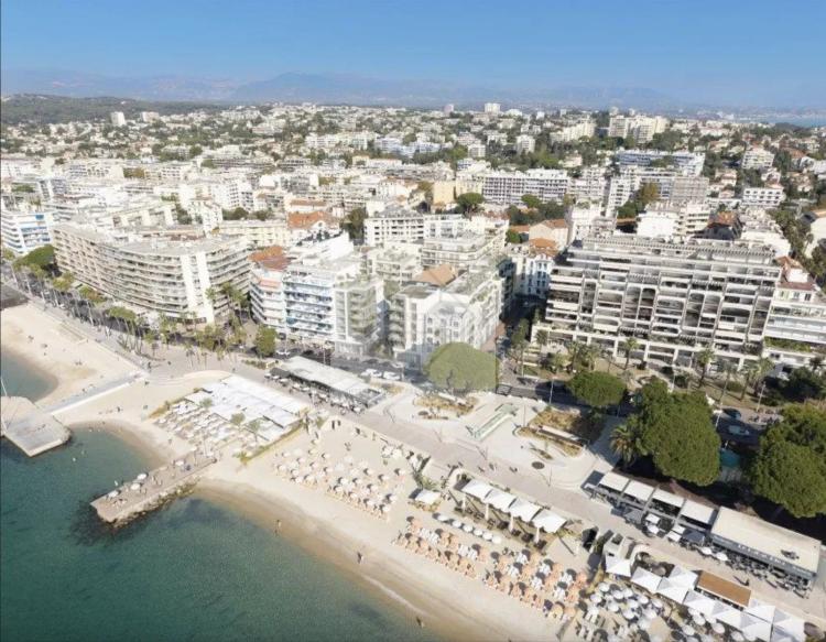 Juan-les-Pins – appartement P4 neuf en première ligne face à la mer