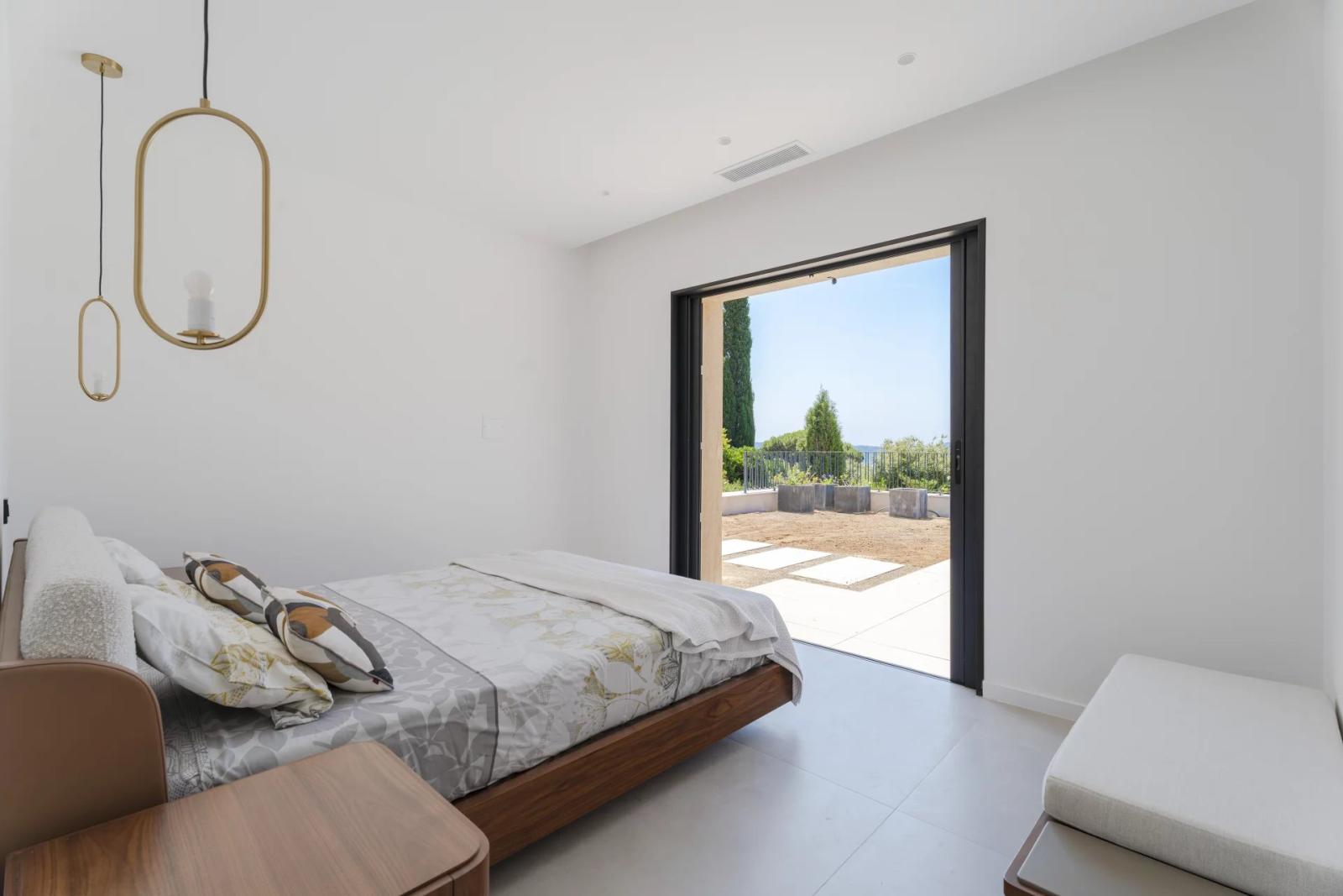Villa vue mer à vendre à Grimaud – Domaine sécurisé Beauvallon Bartole