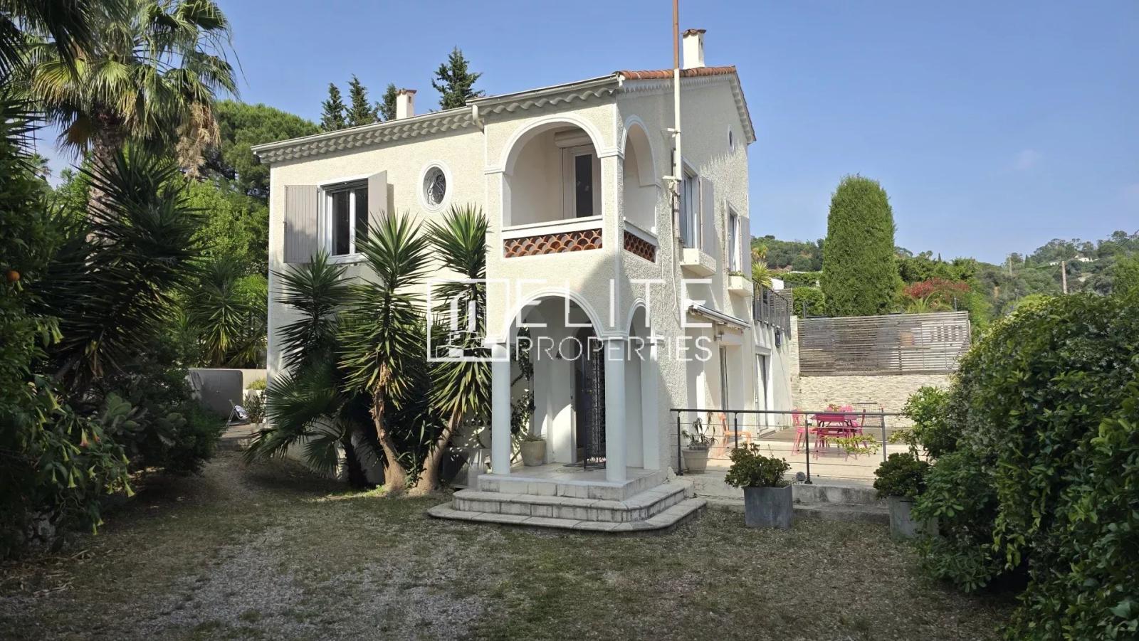 MAISON 5 PIÈCES  112 m² – VUE MER & PISCINE – CANNES