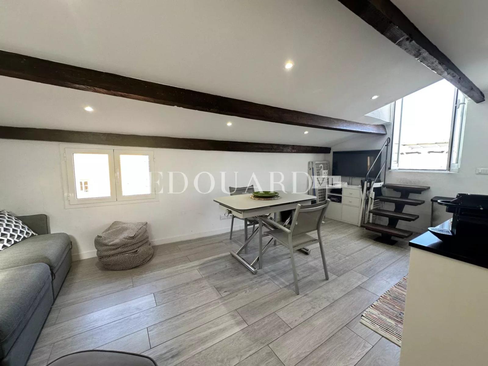 Quatre pièces en duplex avec spectaculaire terrasse sur le toit et époustouflante vue mer panoramique