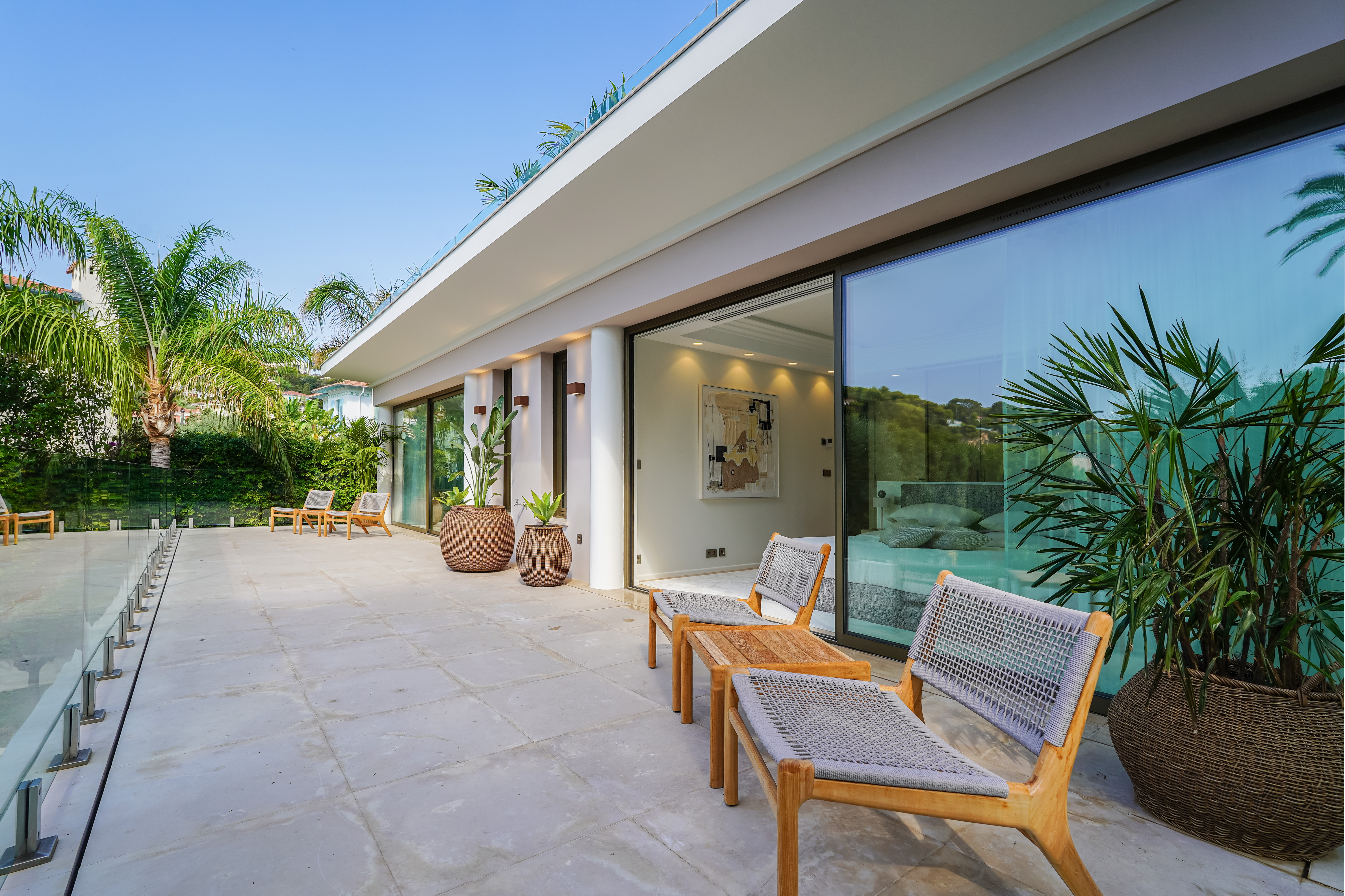 25b5a_terrasse-chambre-saint-jean-cap-ferrat-valeri-agency-by-jm-barei--1787306990.jpg