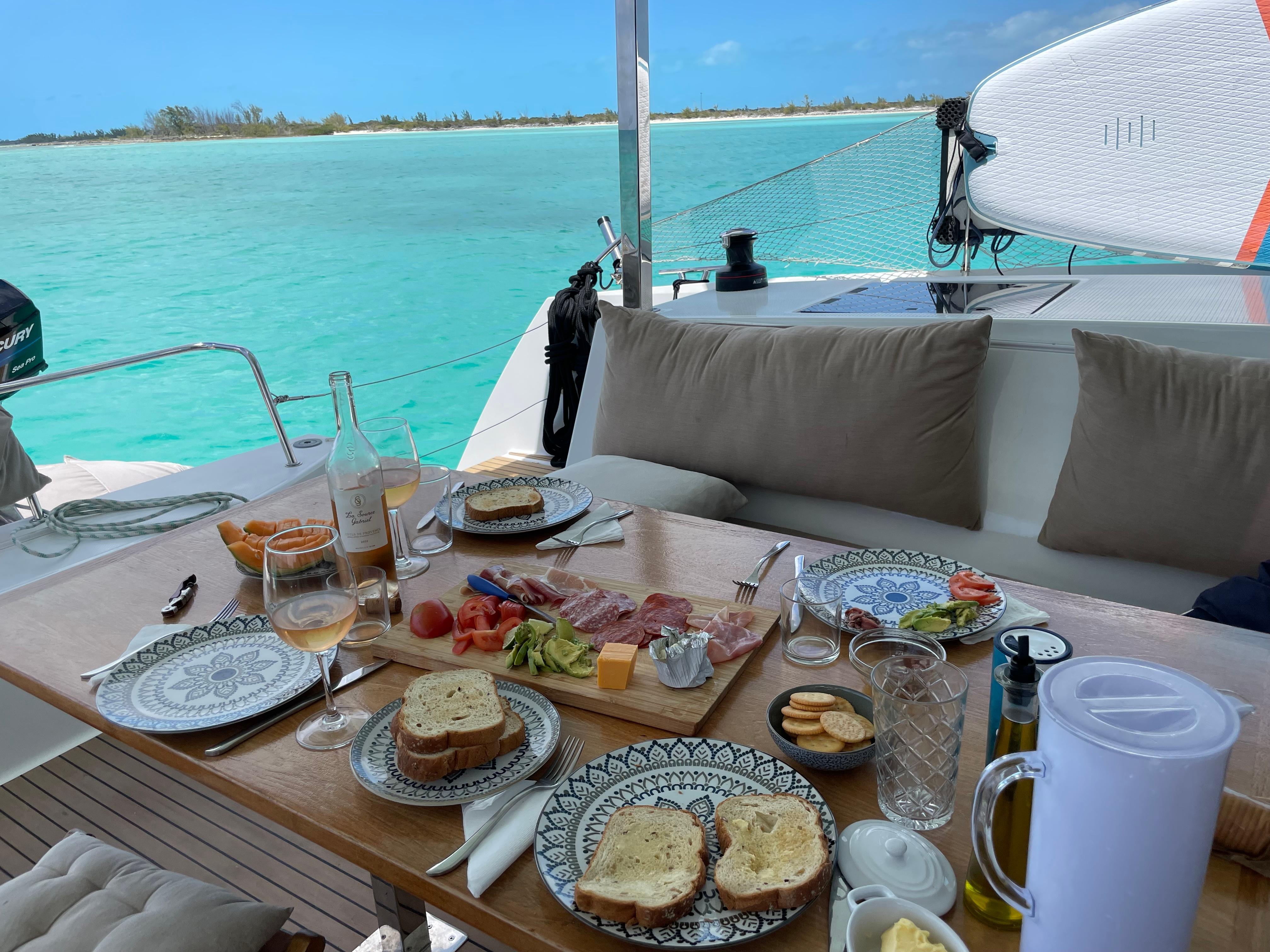c5008_2016-fountaine-pajot-lucia-40-sail-9423220-20240610084924011-1_xlarge.jpg