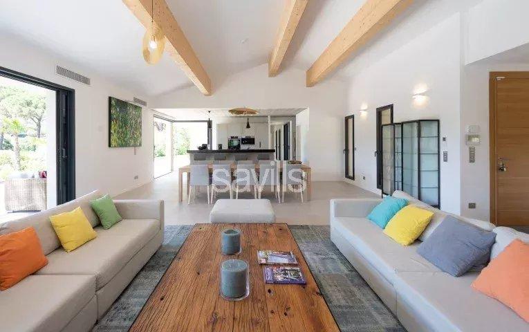 Ramatuelle, villa contemporaine avec piscine