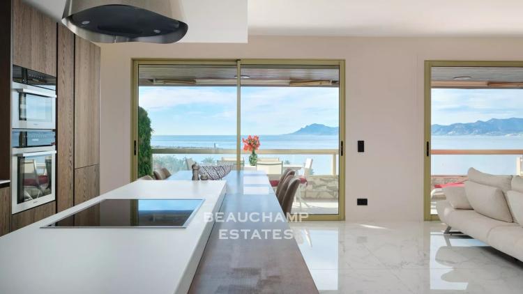 Cannes croisette - appartement avec vue mer panoramique