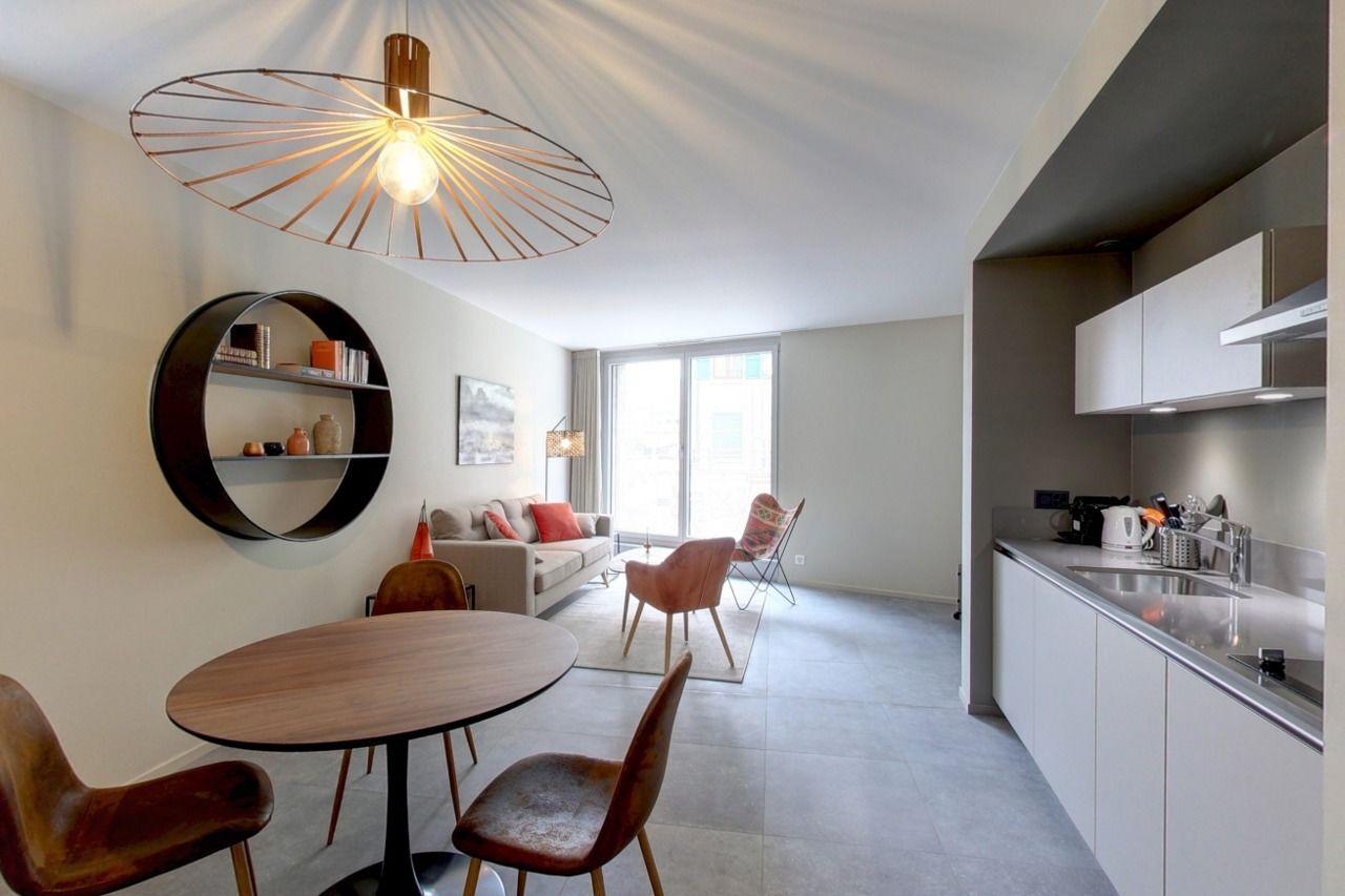 RÉSIDENCE MEUBLÉE "PETITE COUR" STUDIOS AVEC SERVICES HÔTELIER