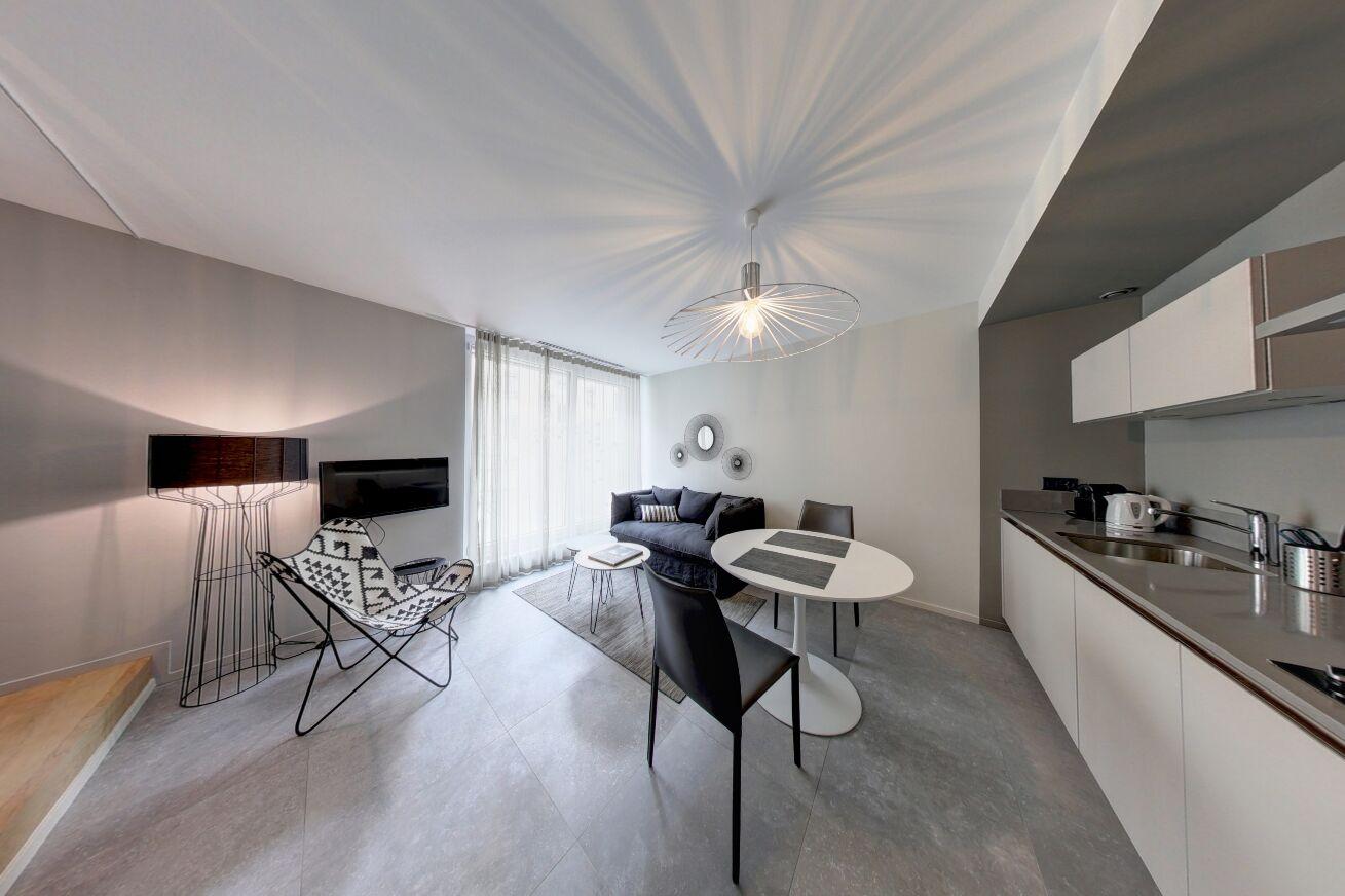 RÉSIDENCE MEUBLÉE DE STANDING "PETITE COUR" STUDIOS AVEC SERVICES HÔTELIERS - ETHNO