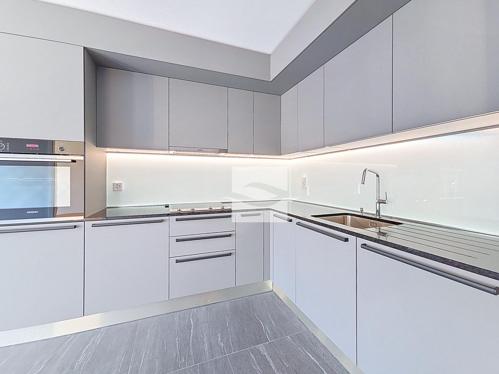 Bel appartement neuf avec deux balcons