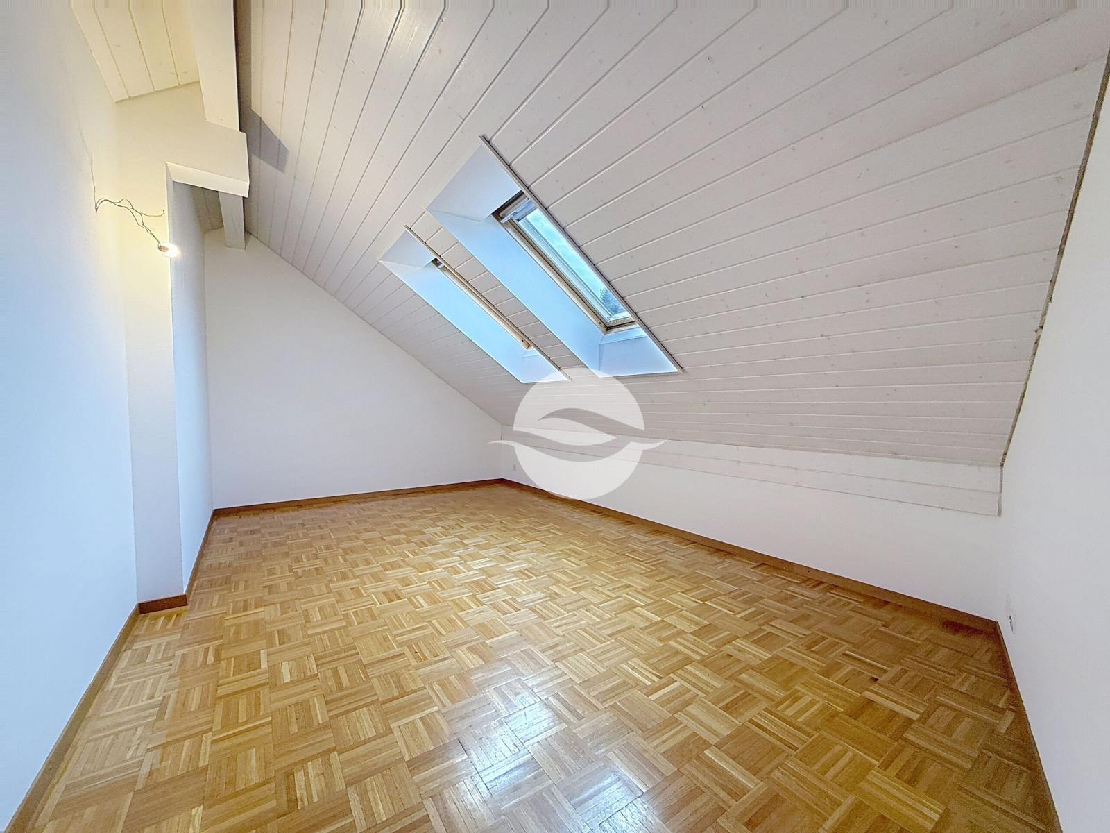 Duplex dans les combles - 2 chambres