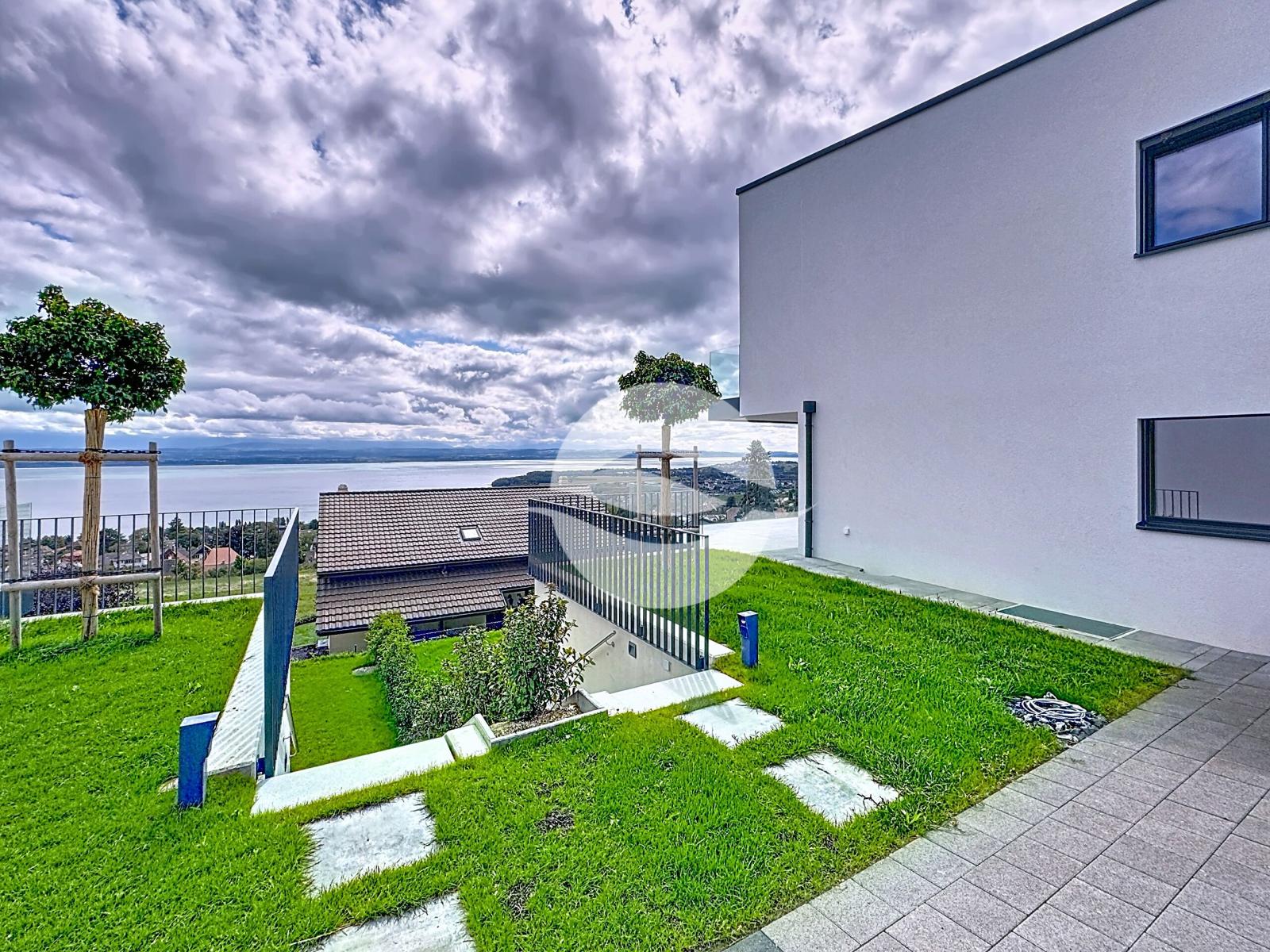 Villa mitoyenne de standing – 6.5 pièces – Vue panoramique sur le lac