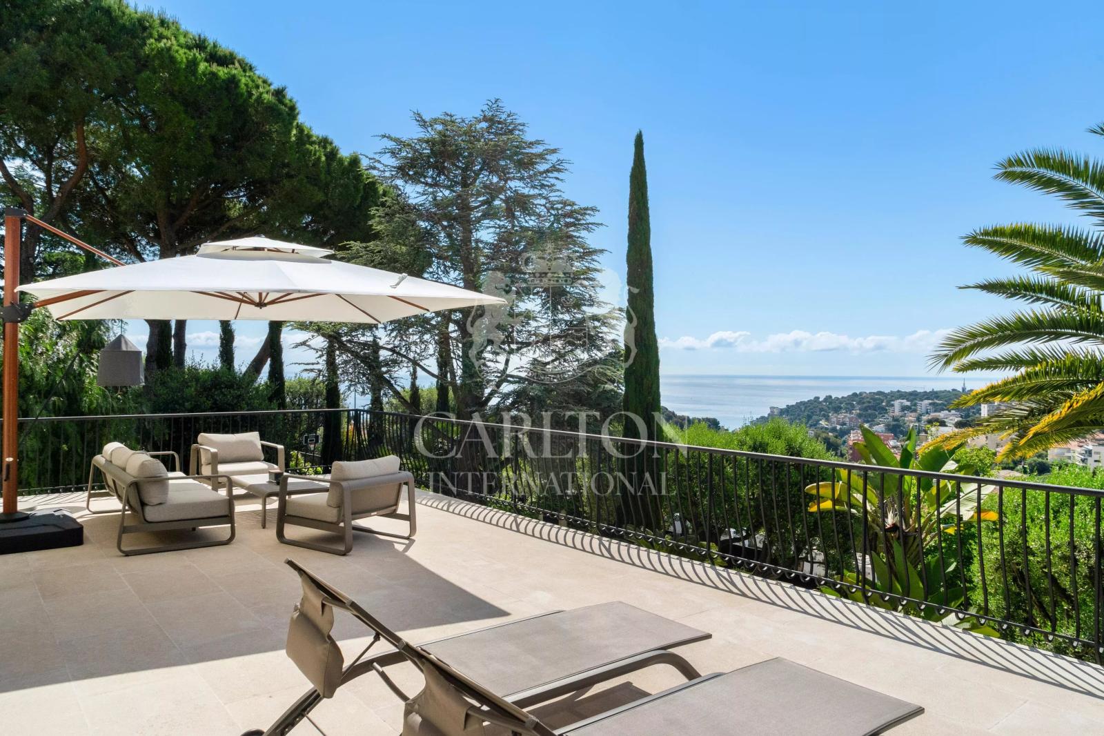 Propriété de charme avec vue mer panoramique et cadre privilégié proche Monaco