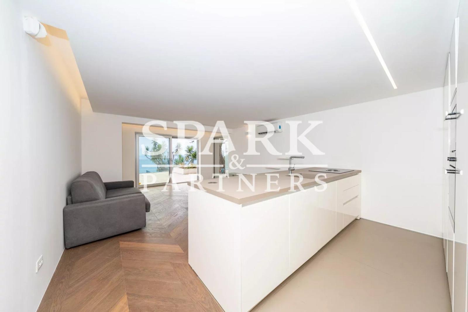 Cap d'Ail - Appartement avec une vue imprenable sur la mer et piscine