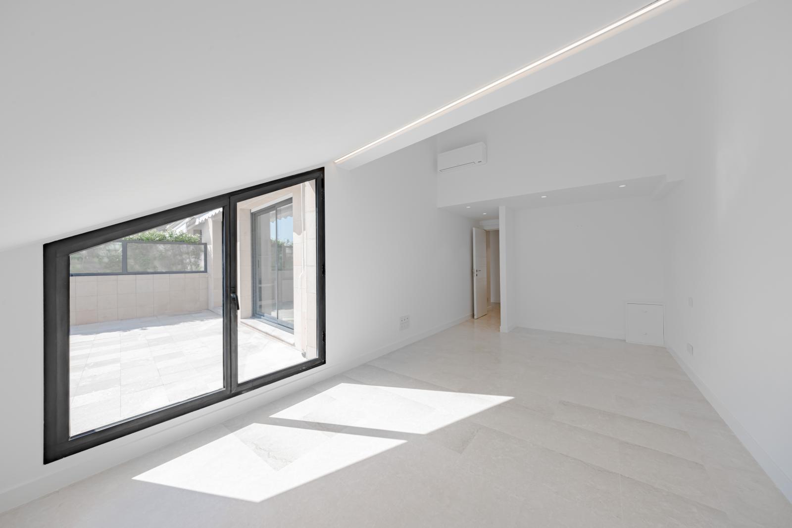 MAGNIFIQUE 3 CHAMBRES RÉNOVÉ