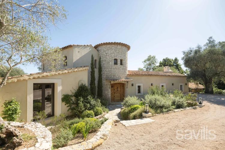 Villa exceptionnelle de style provençal au cœur de l’arrière-pays