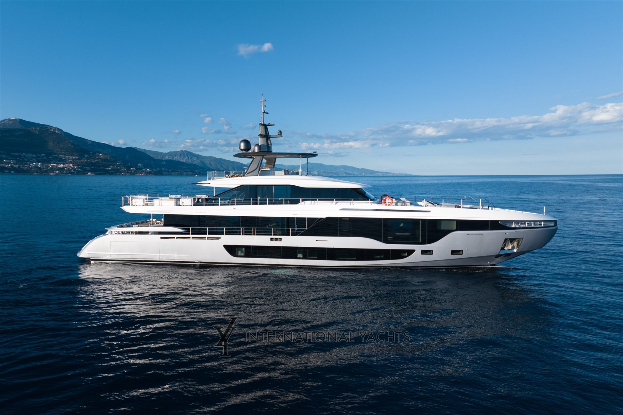 Azimut Grande 36-img1