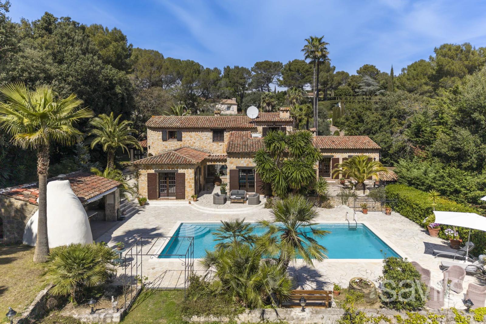 Charmante Bastide Provençale avec Dépendance