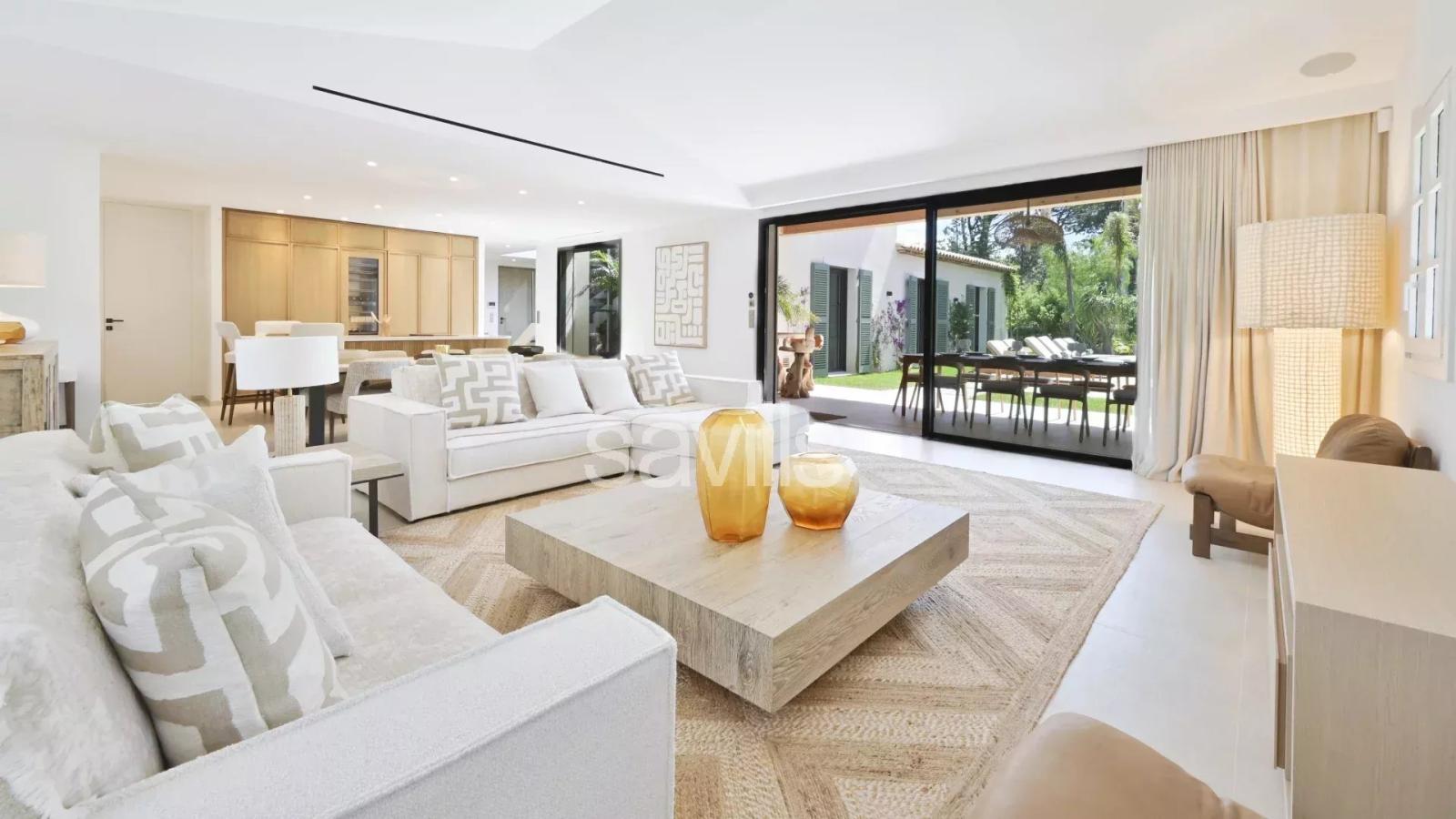 Villa à 200m de la plage et 15 min à pied de Saint-Tropez