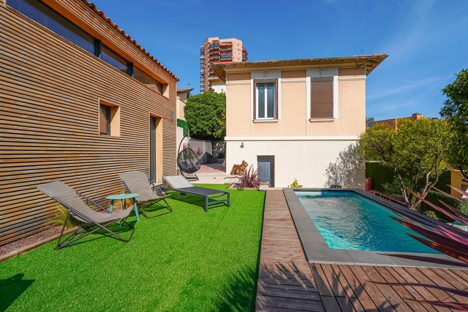 BEAUSOLEIL - VILLA - PISCINE - GARAGE & PARKING