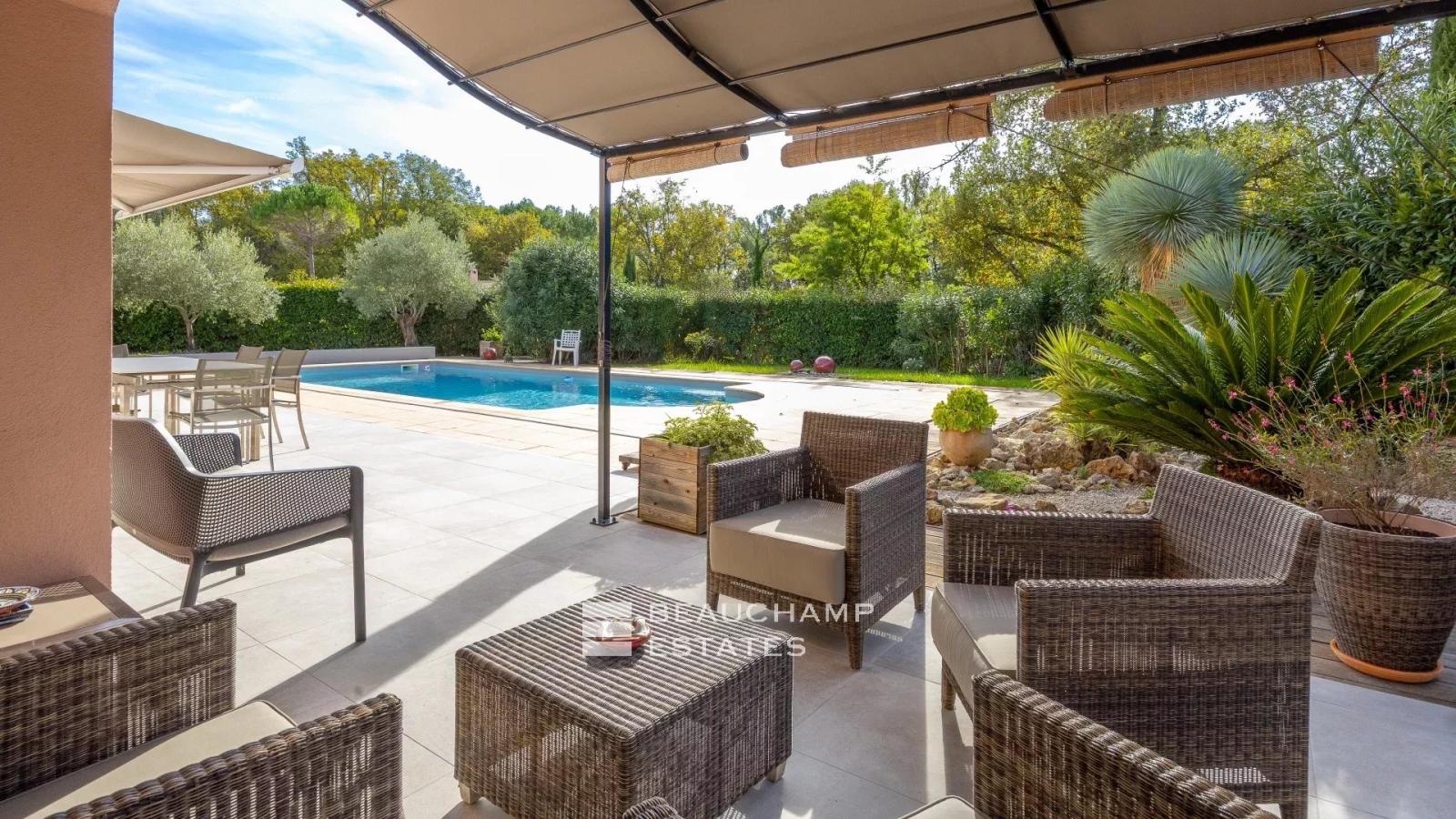 Exclusivité - Villa de charme 4 chambres avec piscine à Bagnols-en-Forêt