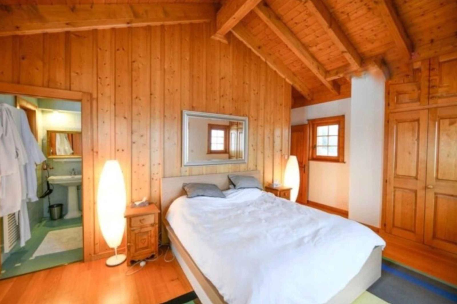 Charmant chalet à Patier