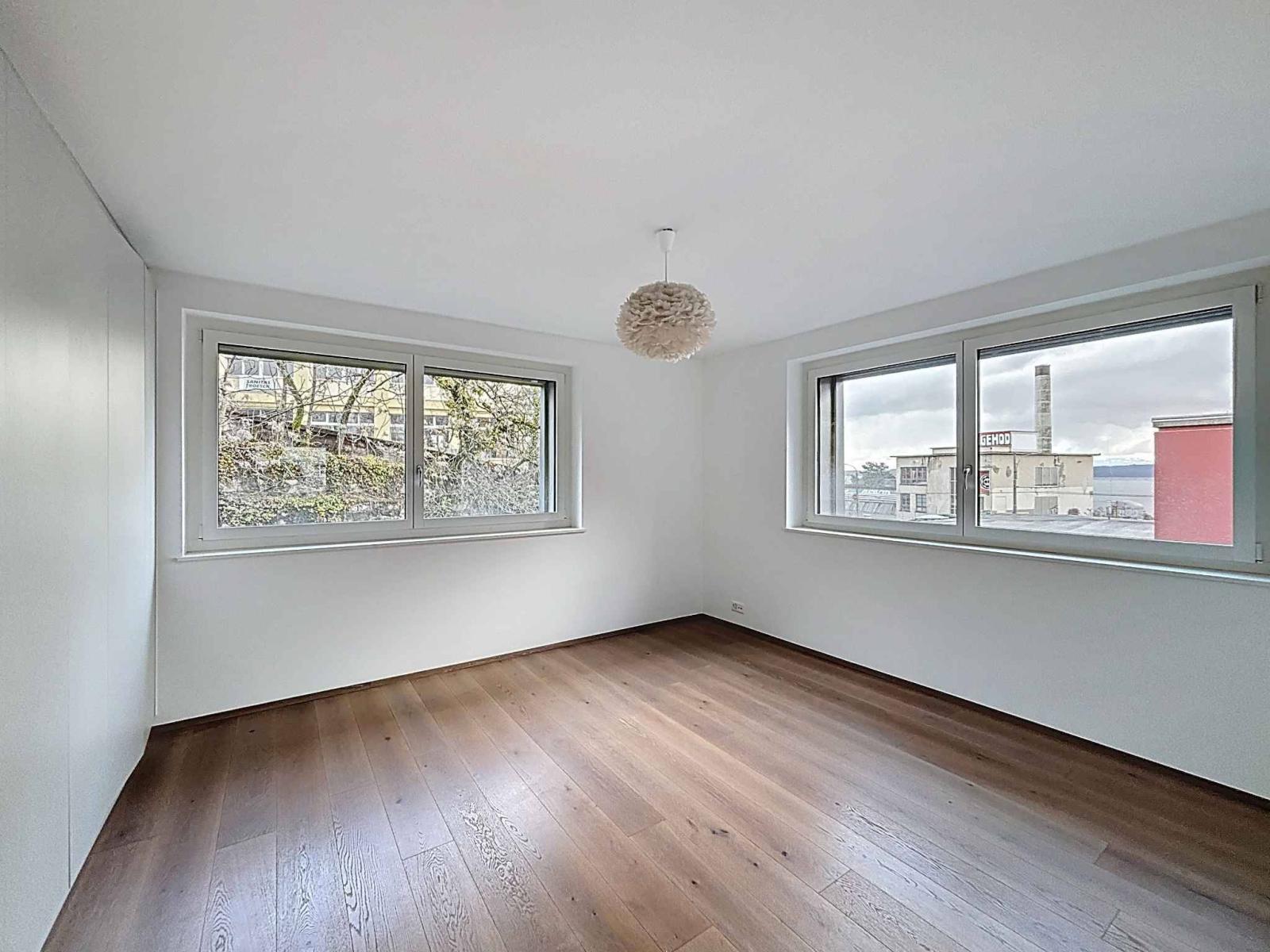 Duplex au style industriel en ville de Neuchâtel