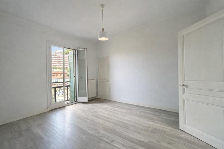 Grand appartement 5 pièces  – Menton