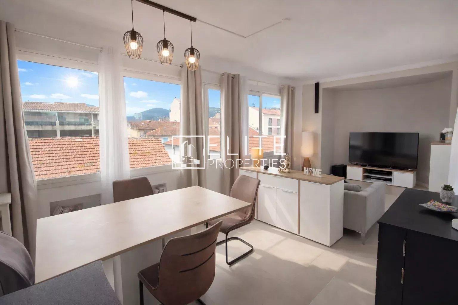 EXEPTIONNEL APPARTEMENT T5 en DUPLEX 109m² + TOIT TERRASSE de 75m² à VALLAURIS avec Garage.