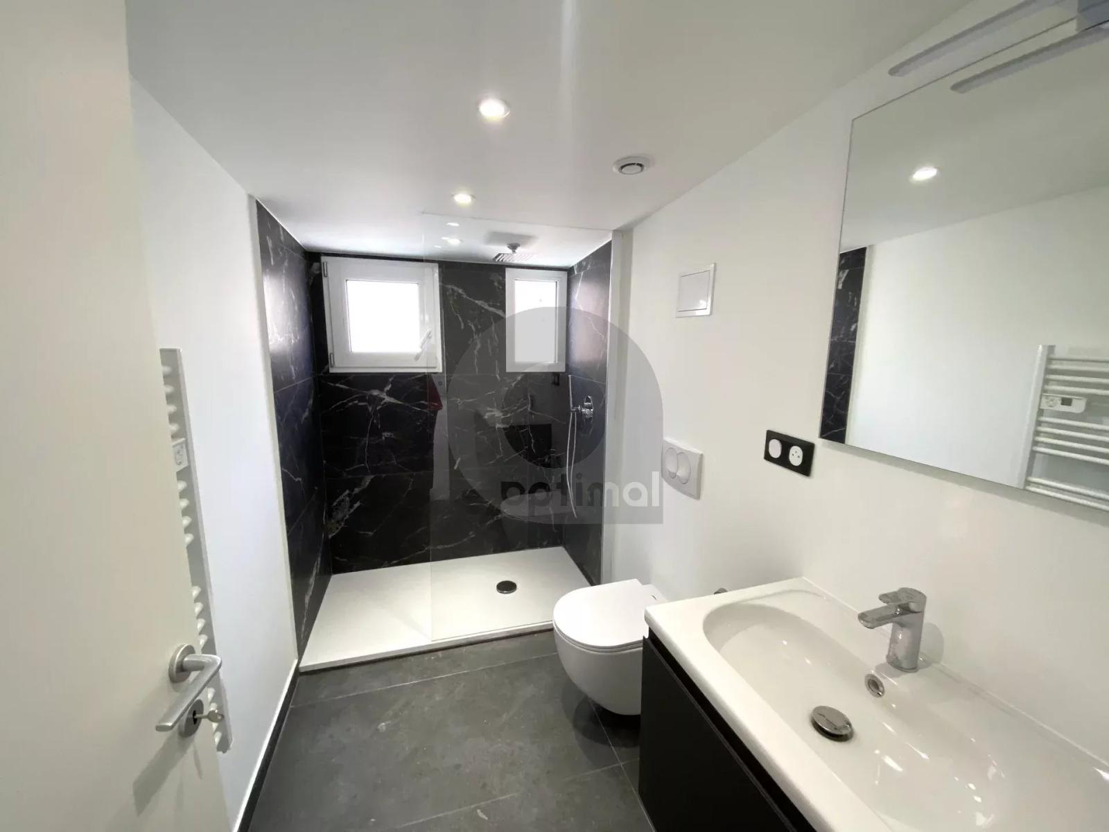 A VENDRE MENTON CENTRE 3P DERNIER ETAGE 62M2 AVEC TERRASSE  38M2