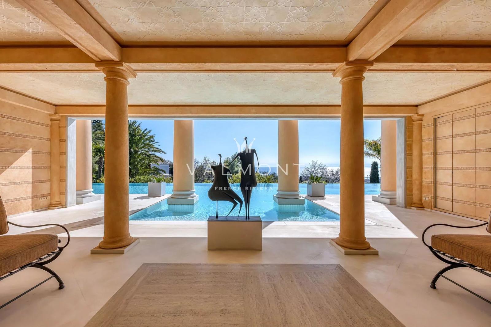 PROPRIÉTÉ D’EXCEPTION SUR LES HAUTEURS DE CANNES