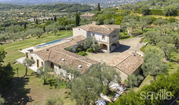 Luxueuse propriété avec vue mer panoramique.