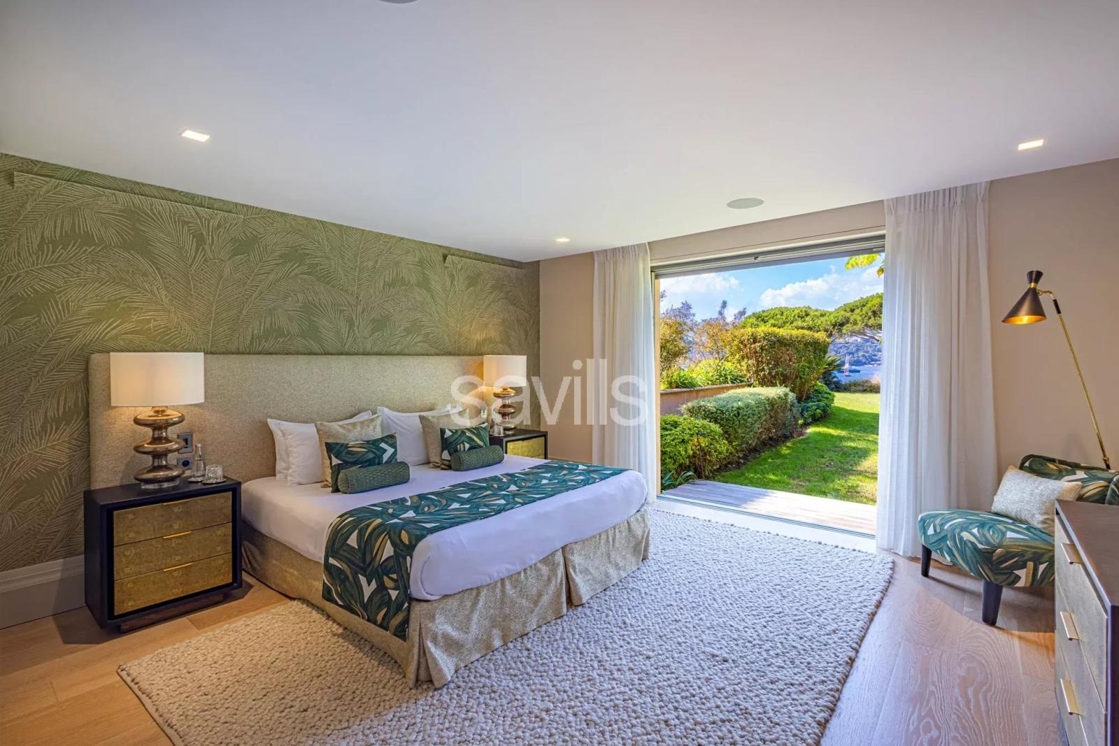 Luxe absolu face à la baie de Saint-Tropez