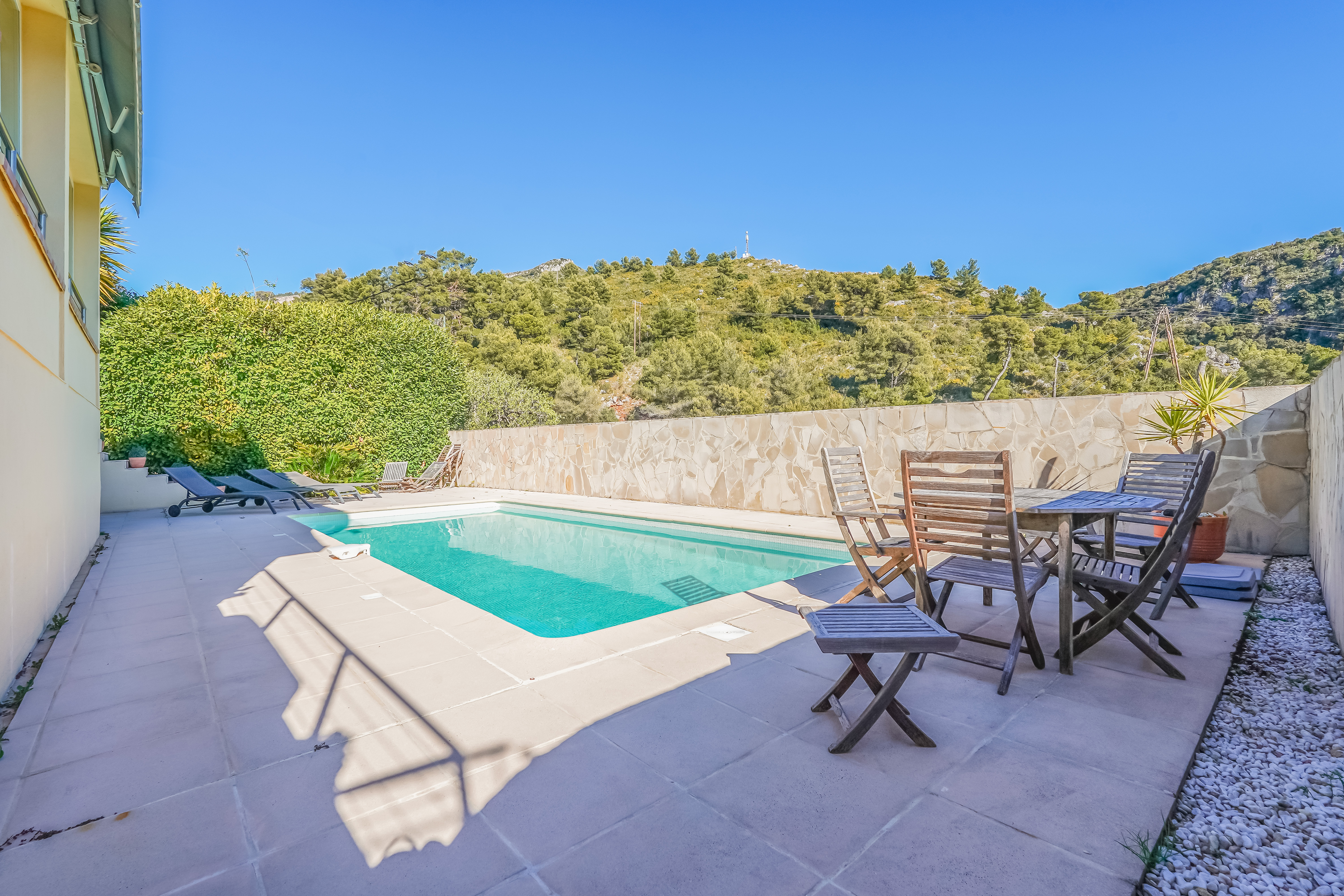 35776_piscine-saint-laurent-d-e-ze-valeri-agency-by-jm-barei-cap-d-ail-1788448900.jpg