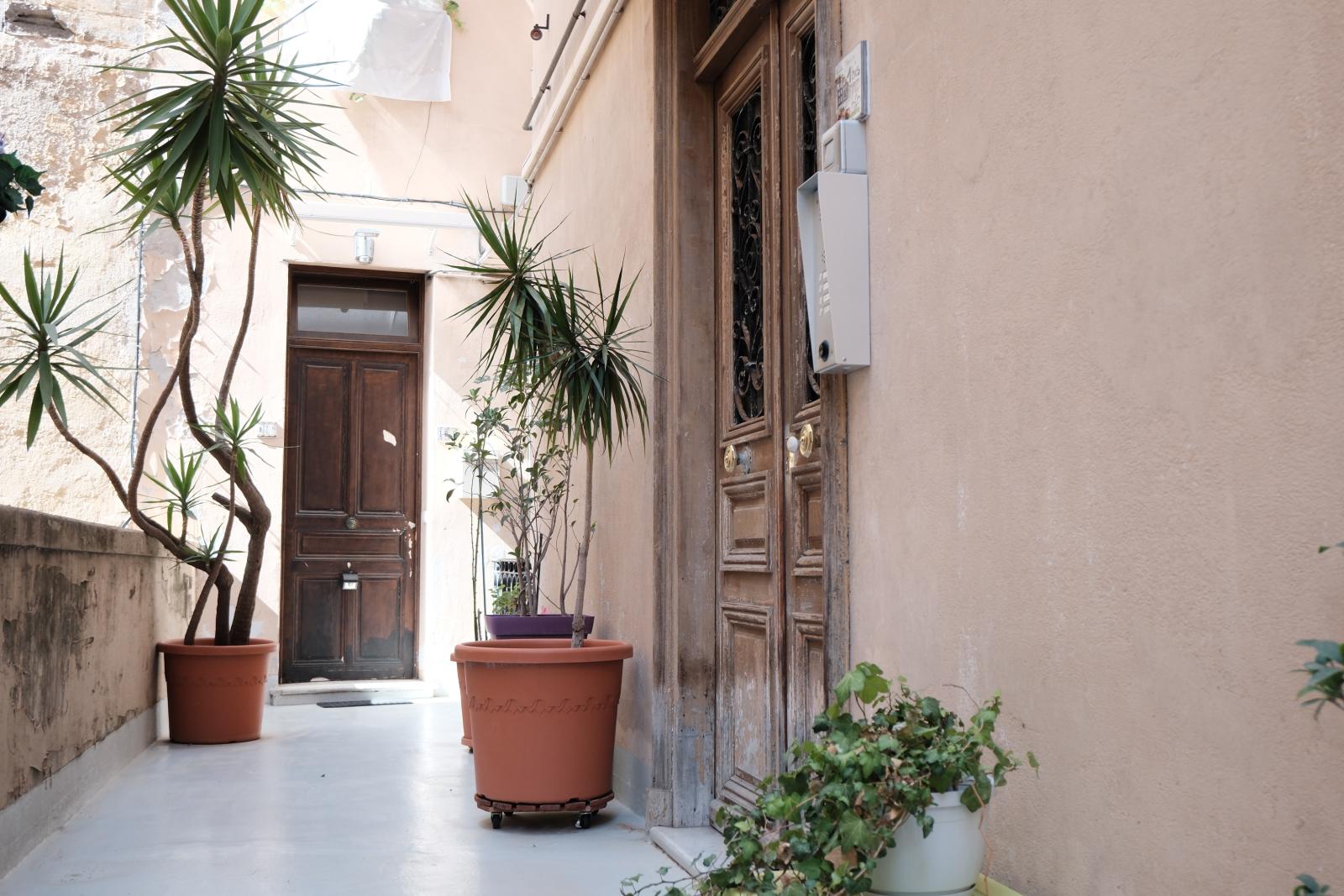 MONEGHETTI - APPARTEMENT SOUS LOI AU CALME ABSOLU DANS UN PETITE COPROPRIETE - 3P - VILLA MONICA