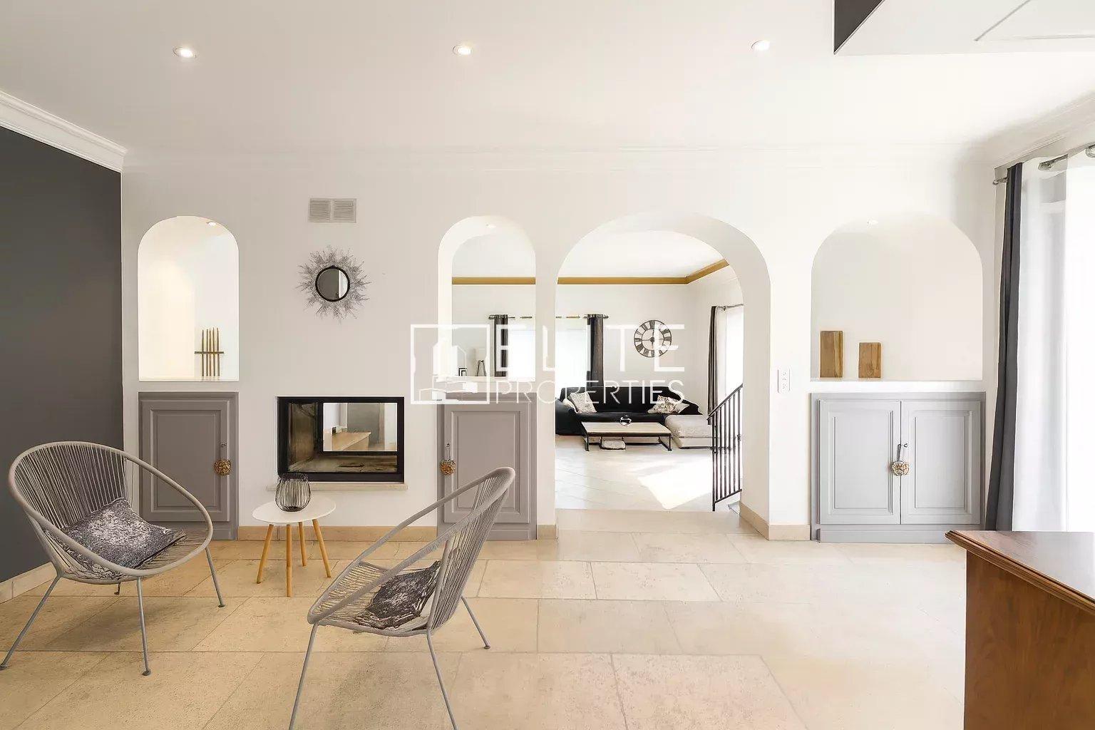 COUP DE COEUR : Villa de maçon + piscine