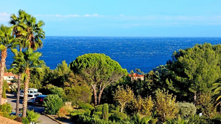 AGAY LE DRAMONT villa jumelée idéalement nichée au coeur d'un domaine privé sécurisé