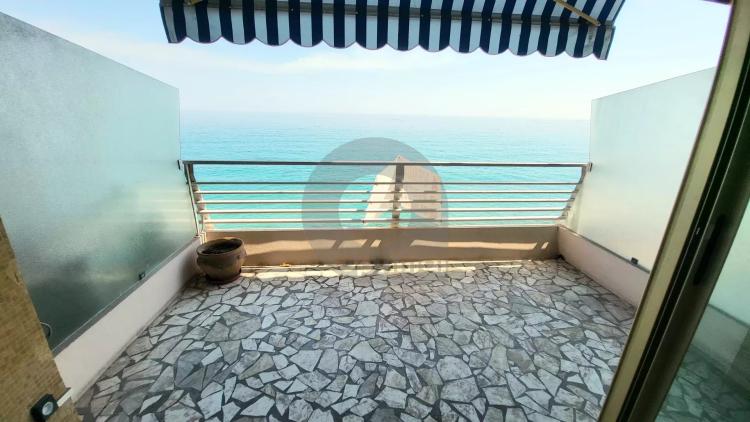 Appartement Front de Mer - Menton - Proche Solenzara