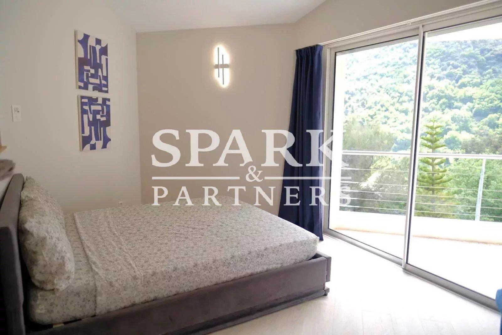 Roquebrune-Cap-Martin - Villa moderne avec vue mer et montagne