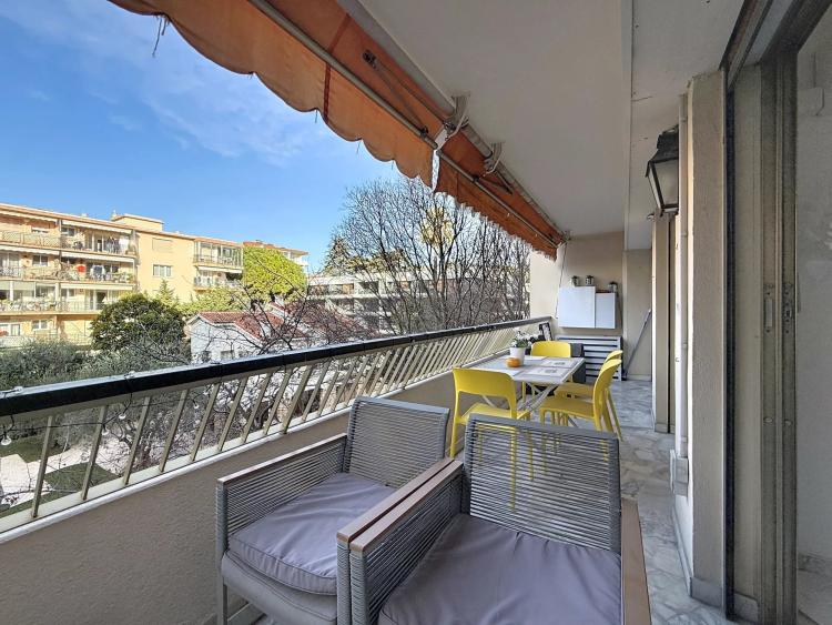 CANNES – BASSE CALIFORNIE – 2 PIÈCES – GRANDE TERRASSE OUEST – VUE DÉGAGÉE