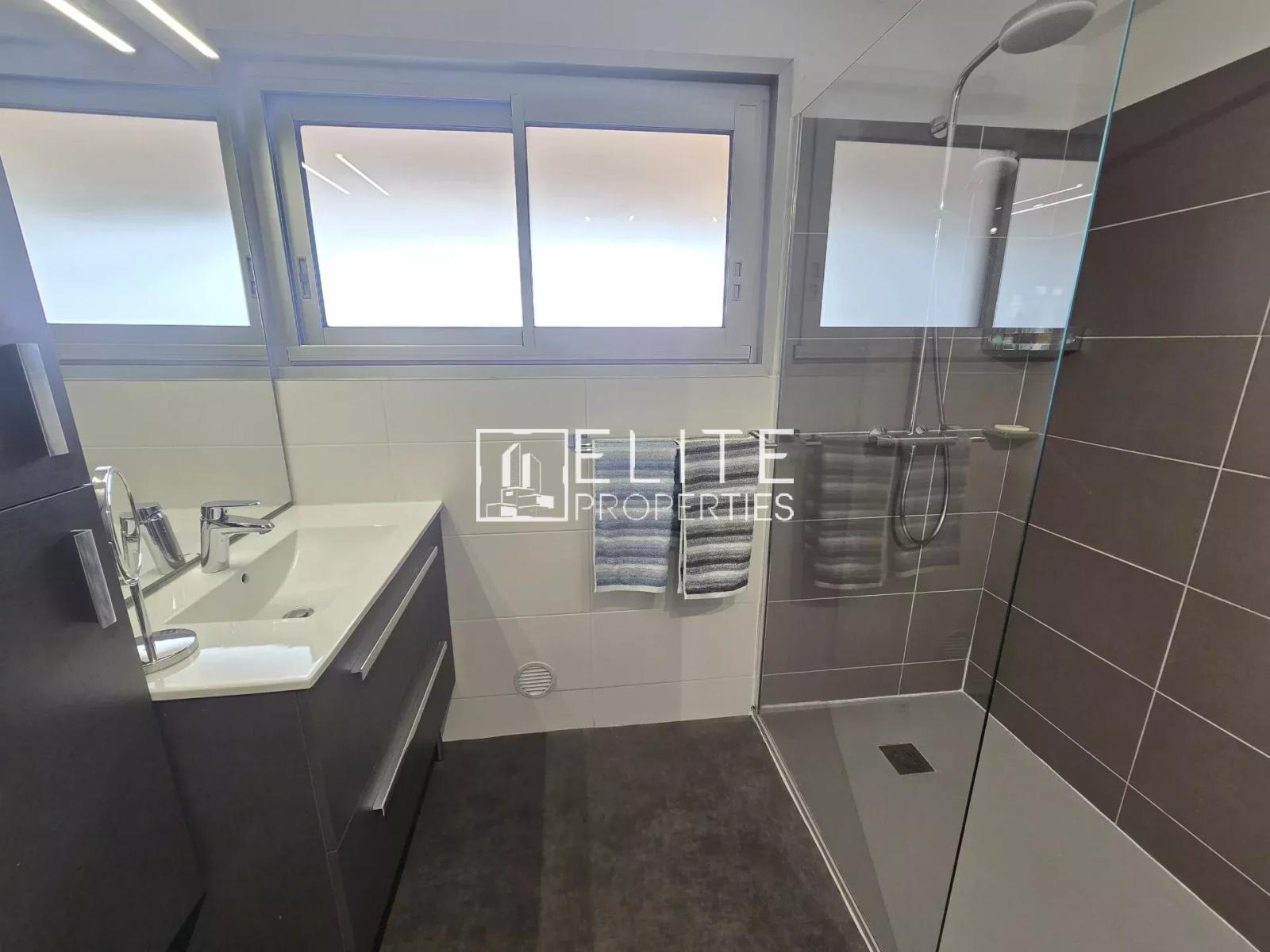 APPARTEMENT 3 PIÈCES DE 78 m² AVEC PARKING ET CAVE – LE CANNET